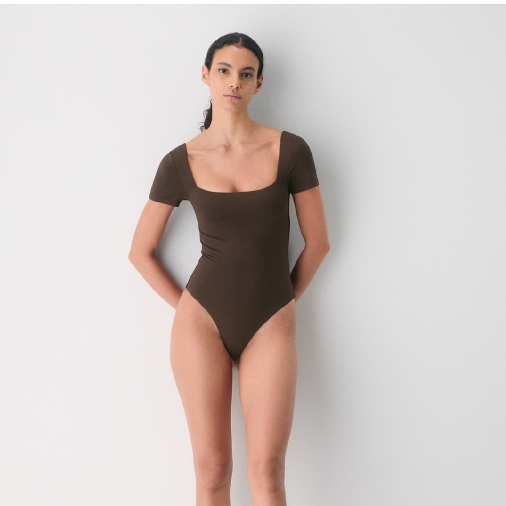 ARITZIA BABTON Chocolate Brown Women's Bodysuit